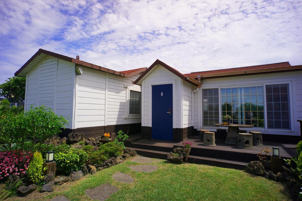 Jeju Haepoomdal Pension Exteriör bild